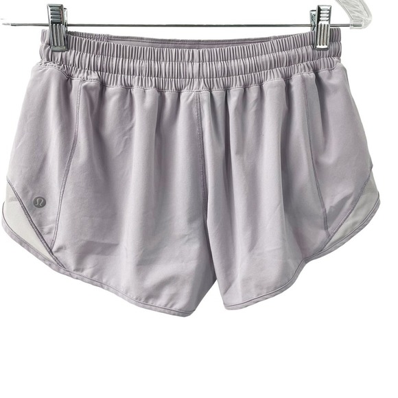 Lululemon 8 Hotty Hot Short II 2.5" Faint Lavender Swift W7AHQR - Picture 9 of 9
